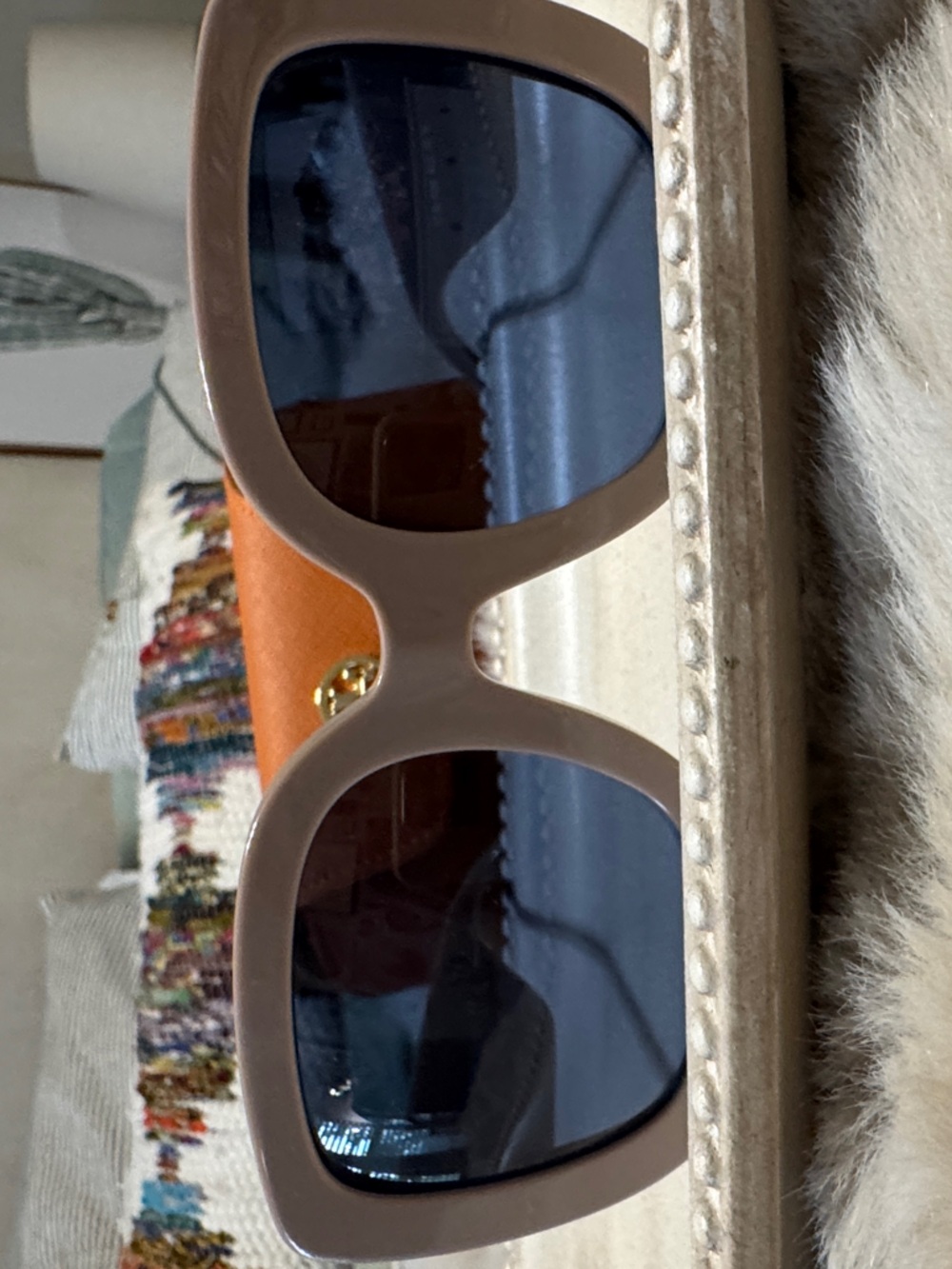 NWOT - Tory Burch Kira Sunglasses in Taupe - Picture 11 of 11